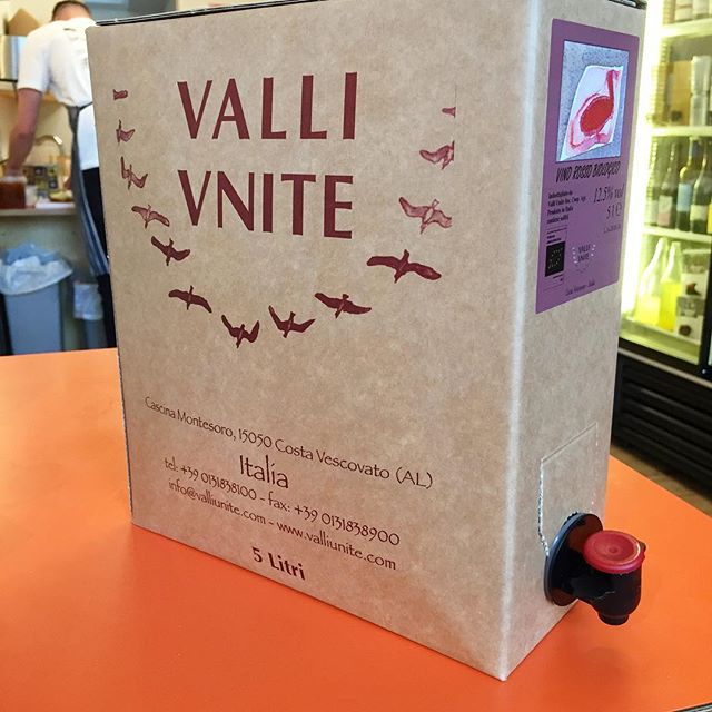 Proving to be the best selling Christmas box so far. Dolcetto from Valle Unite a organic cooperative in Piedmont 5 litres of tasty goodness 6.7 bottles in a light weight ecologically packaged bag in box or BIB 😉
